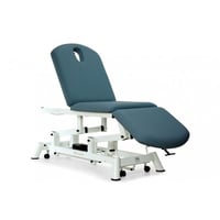 Marquesa elétrica: três corpos, tipo cadeirão, com portarrolos, tampa facial e rodas escamoteables