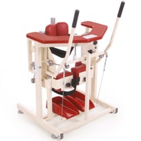 Bipedestador e silmulador da marcha PIO para Crianças com Paralisias em Membros Inferiores