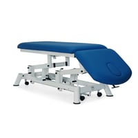 Marquesa hidráulica de reconhecimento: dois corpos, com respaldo reclinable em negativo, portarrolos, tampa facial e rodas escamoteables