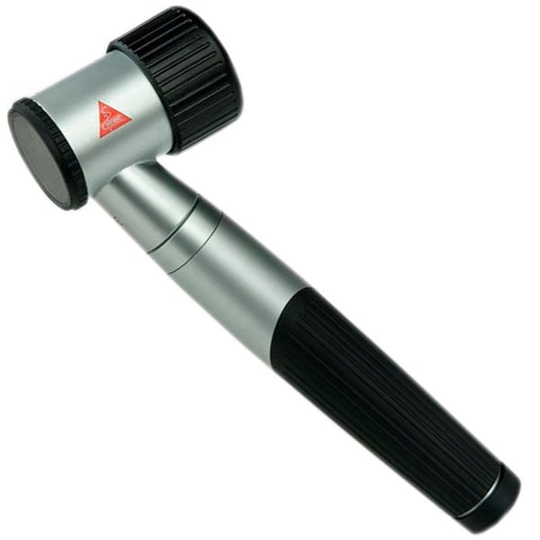 Dermatoscopio Heine mini 3000: com cabo a pilhas, disco de contacto e óleo para dermatoscopia