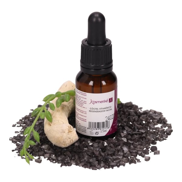 Cocktail - Concentrado Vitamínico Regenerador Facial Kosmetiké Profissional 15 cc: Ação antiedad