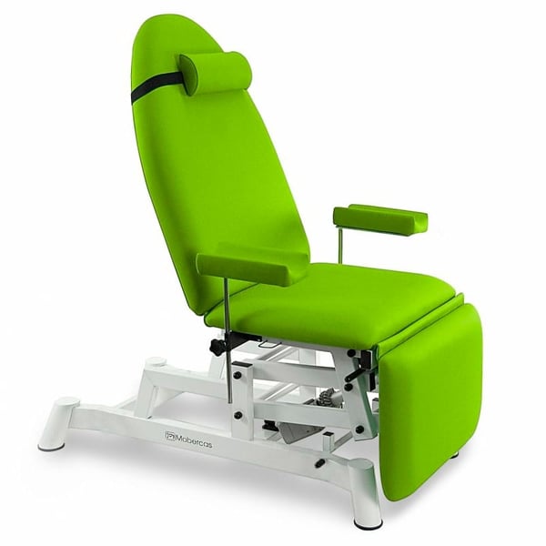 Cadeirão elétrico de extrações: três corpos, com regulação em altura, braços e posição Trendelenburg