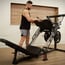 Máquina Hack Squat / Leg Press 45º BH Fitness: para trabalhar cuádriceps, isquiotibiales e glúteos de forma fácil e confortável para as costas Máquina Hack Squat / Leg Press 45º BH Fitness: para trabalhar cuádriceps, isquiotibiales e glúteos de forma fácil e confortável para as costas