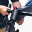 Bicicleta indoor BH Exercycle R: Smart Bike com a novidade bielas ajustables entre 170 e 175 mm e manillar multiposición que permite ajustar o reach da bicicleta