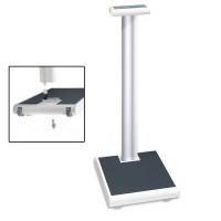Balança Eletrónica de Coluna ADE + conector a corrente: plataforma extra-larga, plana e antiderrapante, classe profissional (III) Balança Eletrónica de Coluna ADE + conector a corrente: plataforma extra-larga, plana e antiderrapante, classe profissional (III)