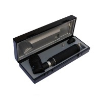 Dermatoscopio Riester Ri-Derma XL 2,5 V, cabo para pilhas Tipo C para duas baterias alcalinas Tipo C ou Ri-Accu